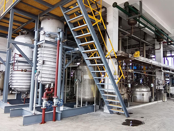 導(dǎo)熱油電加熱裝置