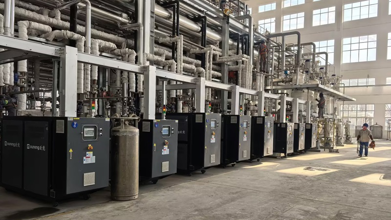  PVC行業控溫選油模溫機還是燃氣模溫機？