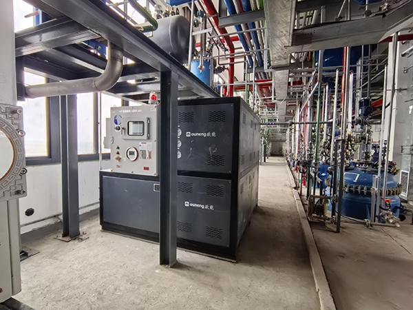 醫(yī)藥中間體生產(chǎn)蒸汽換熱反應(yīng)釜TCU溫控系統(tǒng)