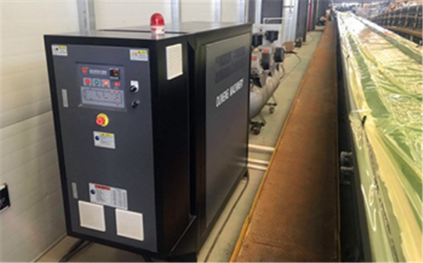 風(fēng)電葉片成型模溫機