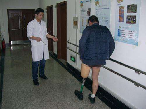 兒童假肢的設(shè)計原理及制作流程(圖1) 假肢